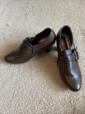 Pierre Dumas Brown Leather Oxford Booties with Buckle Straps